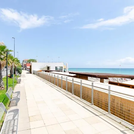 Altido Modern Flat With Terrace Near The Beach Appartement Savone